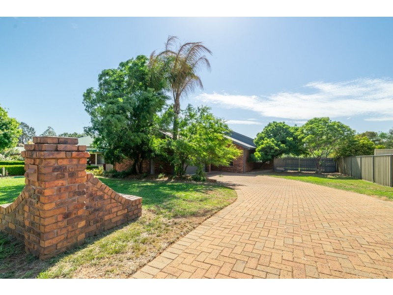 71 Murrayfield Drive, Dubbo NSW 2830
