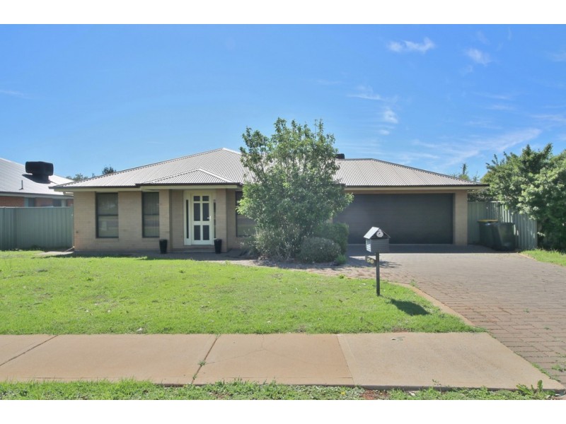 56 Sheraton Road, Dubbo NSW 2830