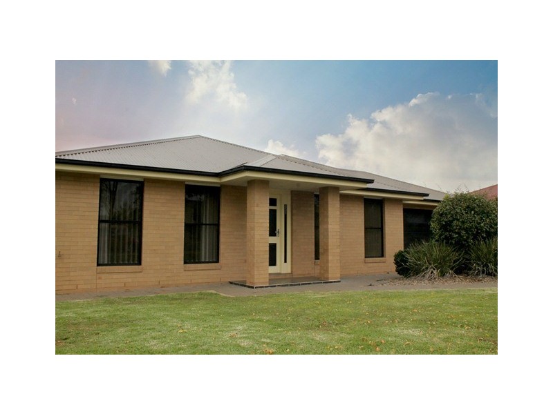 56 Sheraton Road, Dubbo NSW 2830