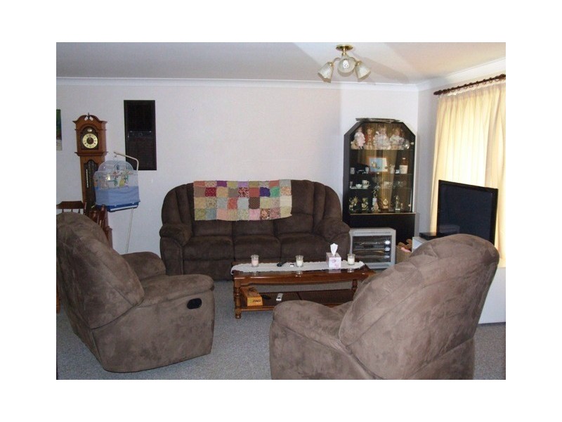 1 John Glenn Place, Dubbo NSW 2830