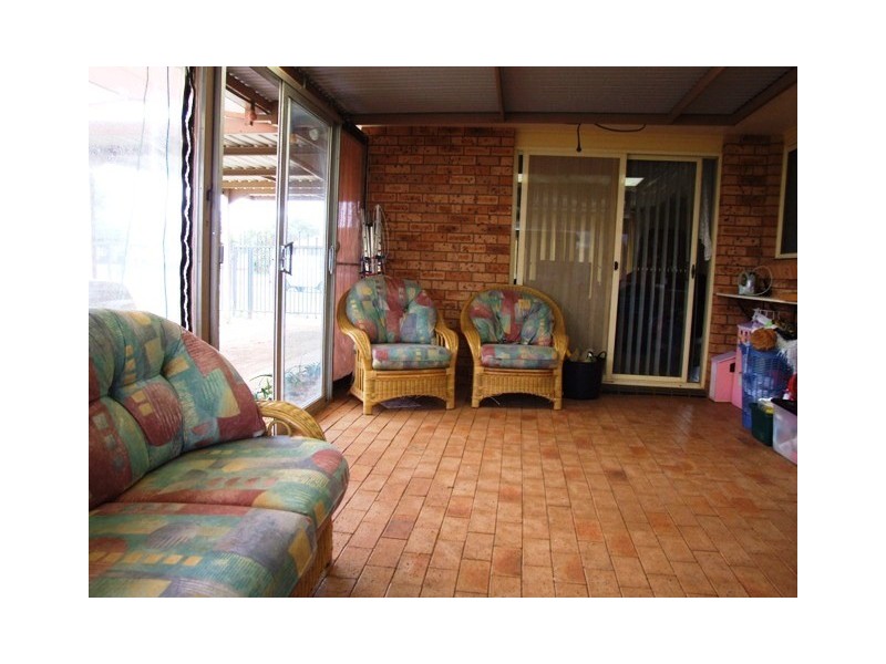 1 John Glenn Place, Dubbo NSW 2830