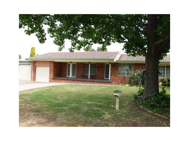 2 Garnet Street, Dubbo NSW 2830