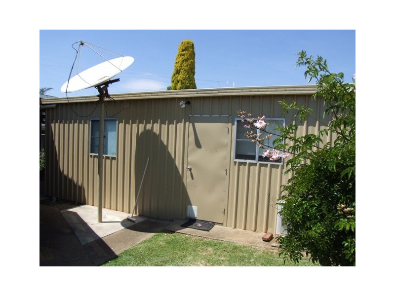 2 Garnet Street, Dubbo NSW 2830