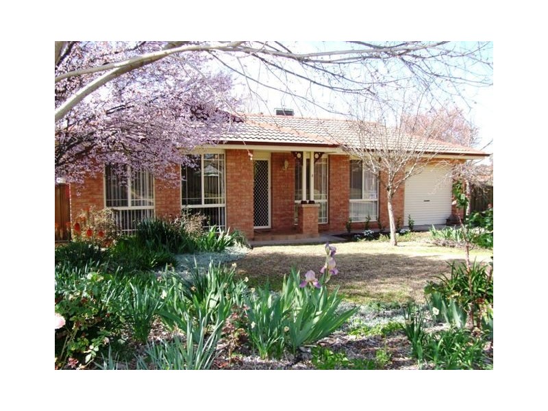 8 Kestrel Close, Dubbo NSW 2830