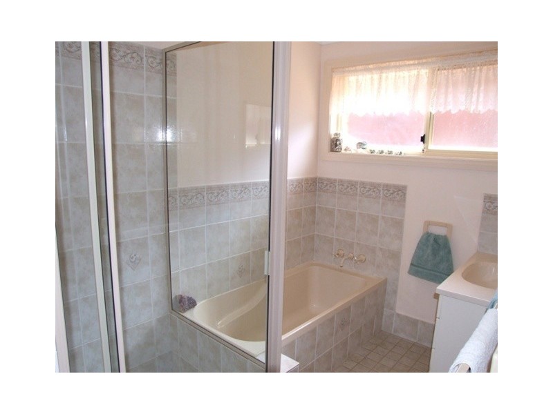 8 Kestrel Close, Dubbo NSW 2830