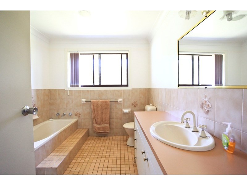 22 Old Homestead Drive, Dubbo NSW 2830