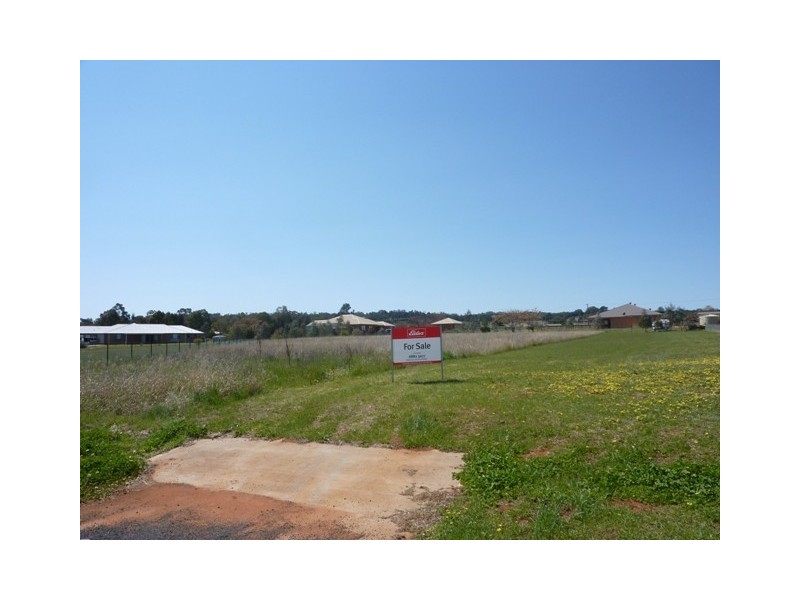 5 John Roach Close, Dubbo NSW 2830