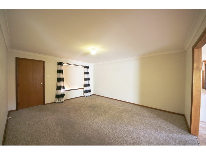 74 Websdale Drive, Dubbo NSW 2830