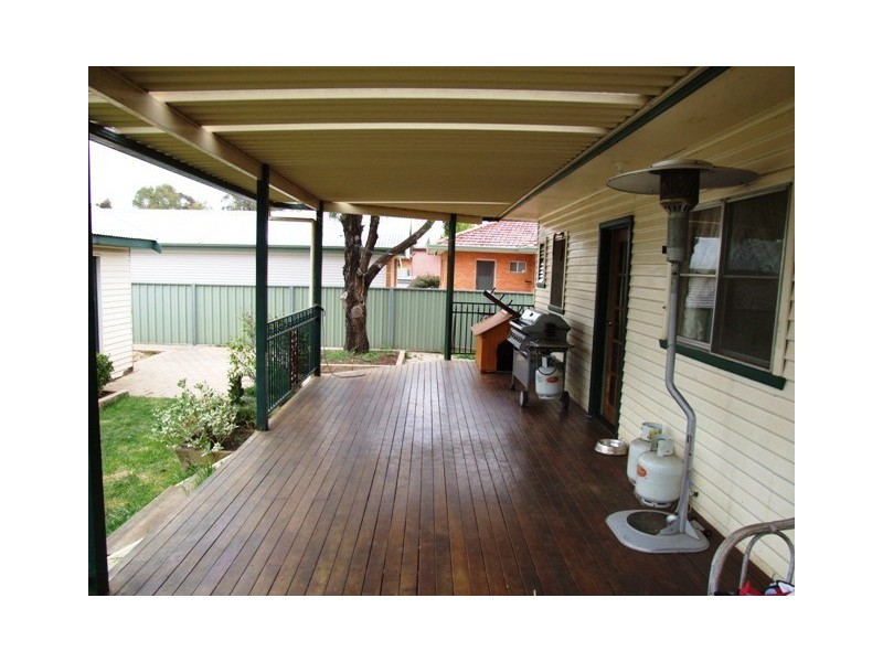 10 Hampden Street, Dubbo NSW 2830
