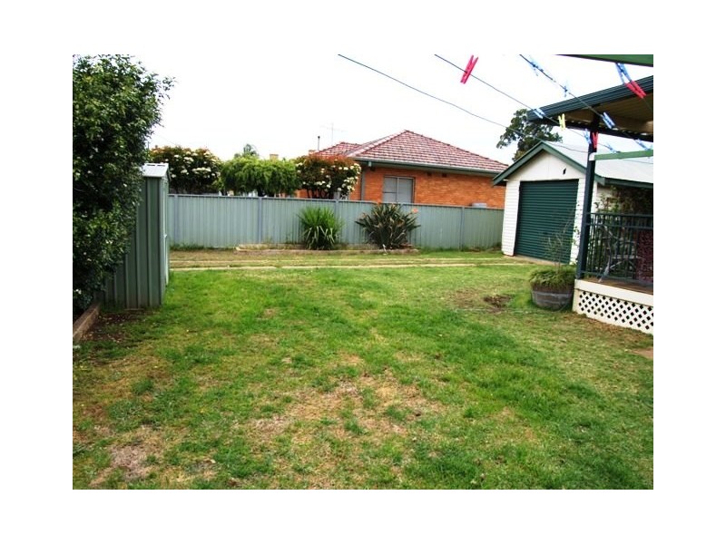 10 Hampden Street, Dubbo NSW 2830