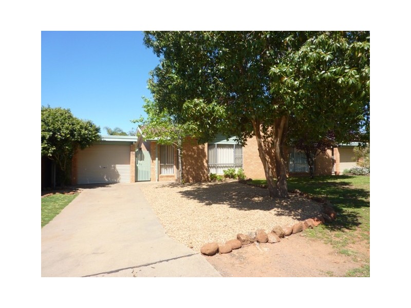 82 Baird Drive, Dubbo NSW 2830