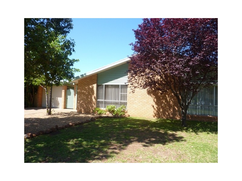 82 Baird Drive, Dubbo NSW 2830