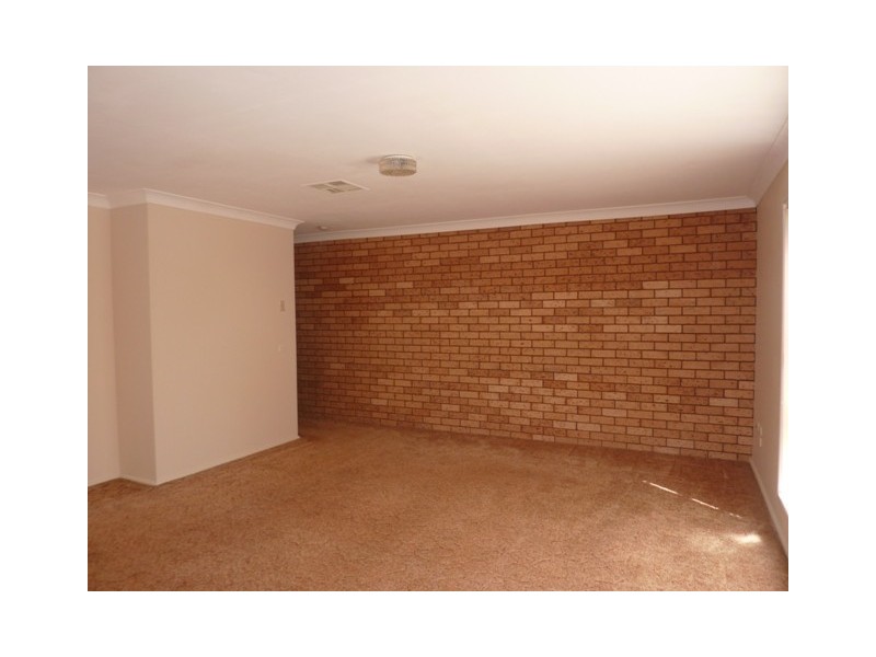 82 Baird Drive, Dubbo NSW 2830