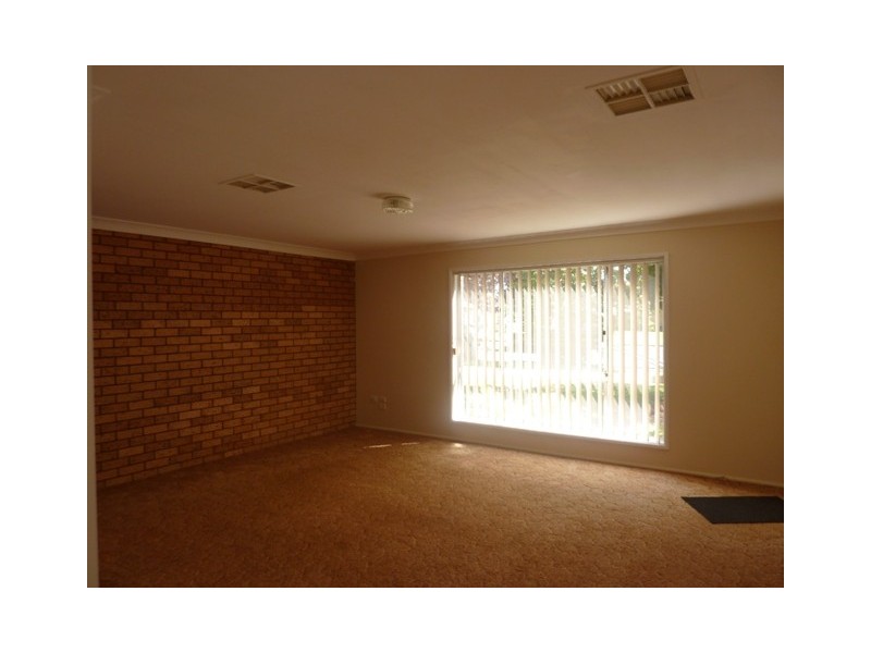 82 Baird Drive, Dubbo NSW 2830