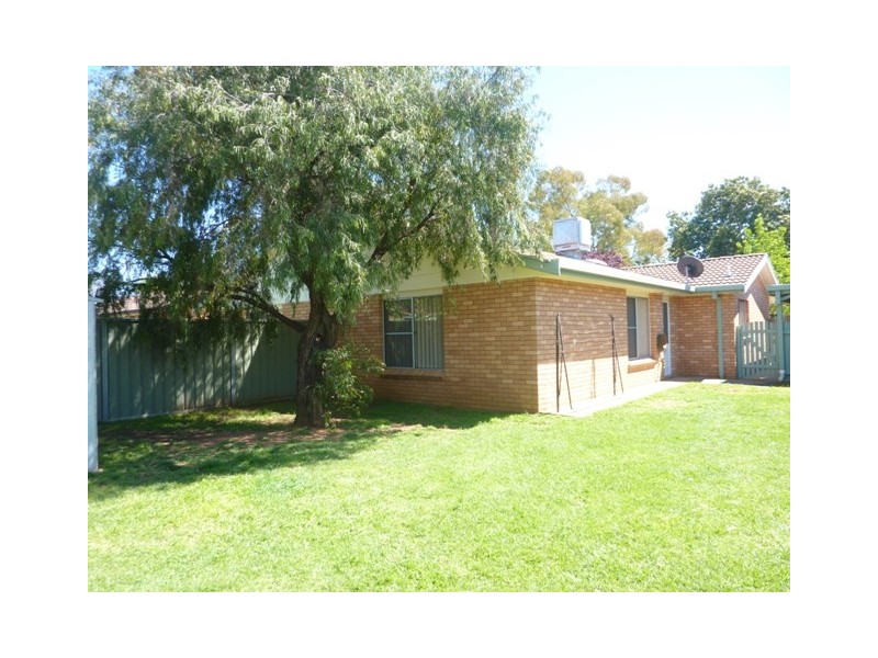 82 Baird Drive, Dubbo NSW 2830