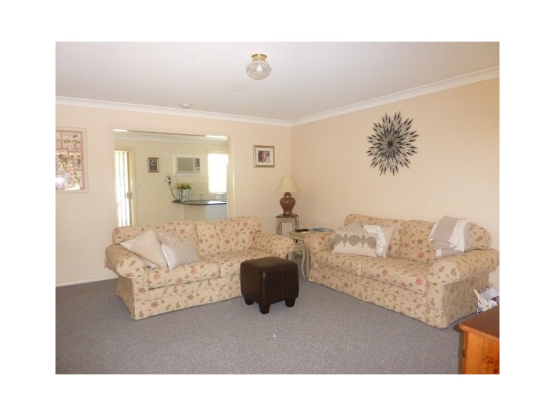 1/3 Bellbird Way, Dubbo NSW 2830