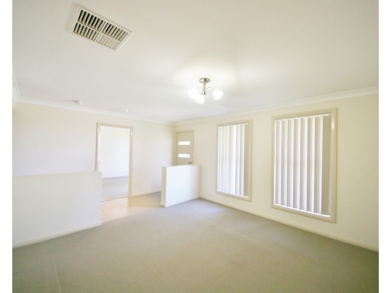 54 Sheraton Road, Dubbo NSW 2830