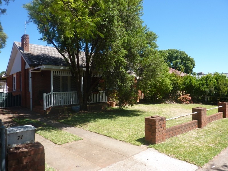 71 Sterling Street, Dubbo NSW 2830