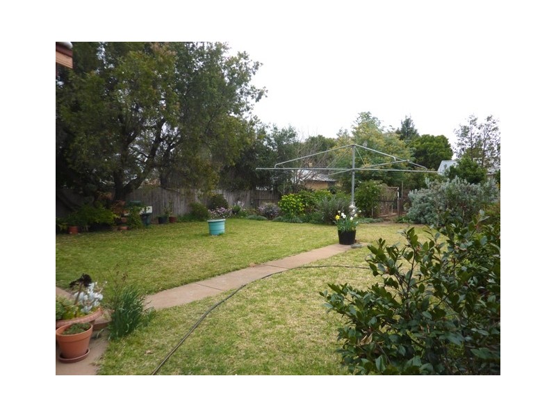 128 Bultje Street, Dubbo NSW 2830