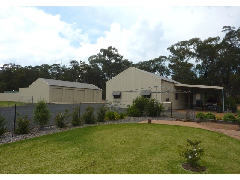 36L Debeaufort Drive, Dubbo NSW 2830