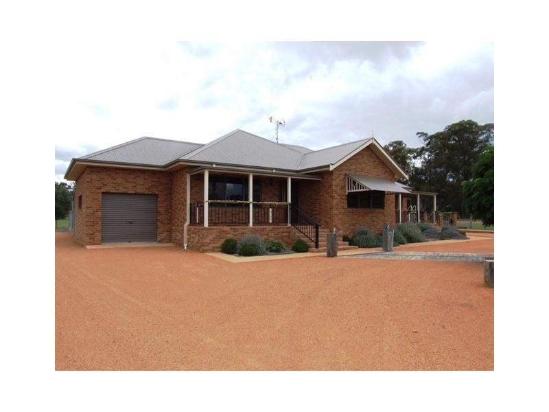36L Debeaufort Drive, Dubbo NSW 2830