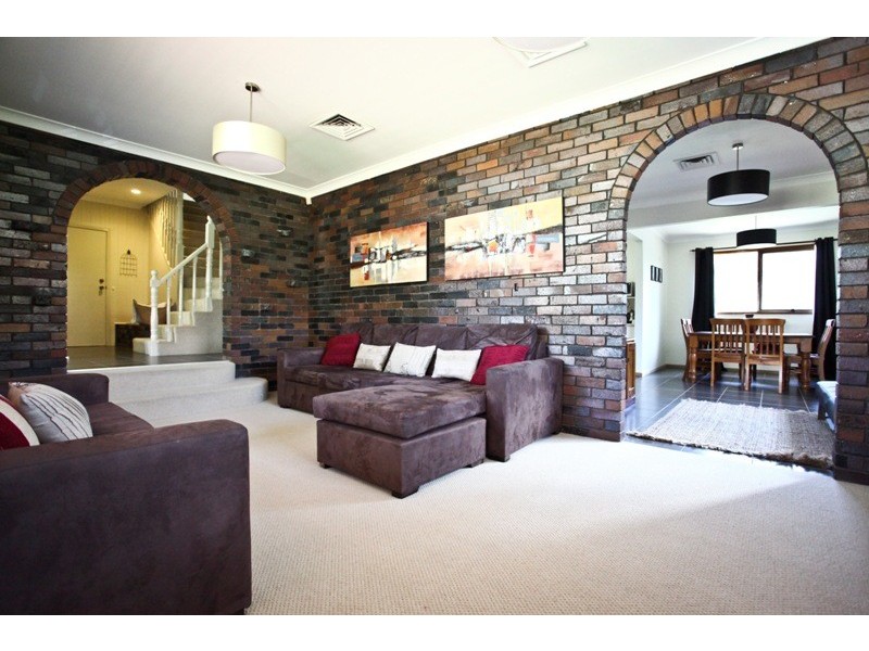 52 Hazelwood Drive, Dubbo NSW 2830