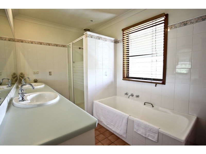 52 Hazelwood Drive, Dubbo NSW 2830
