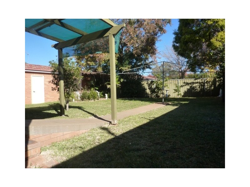 29 Roycox Crescent, Dubbo NSW 2830