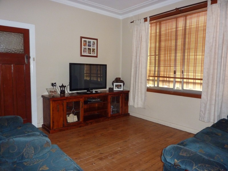 34 Sterling Street, Dubbo NSW 2830