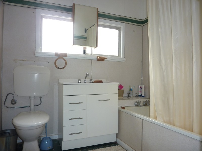 34 Sterling Street, Dubbo NSW 2830