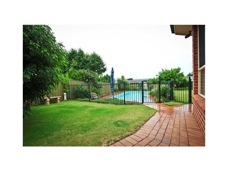 6 Gasnier Place, Dubbo NSW 2830