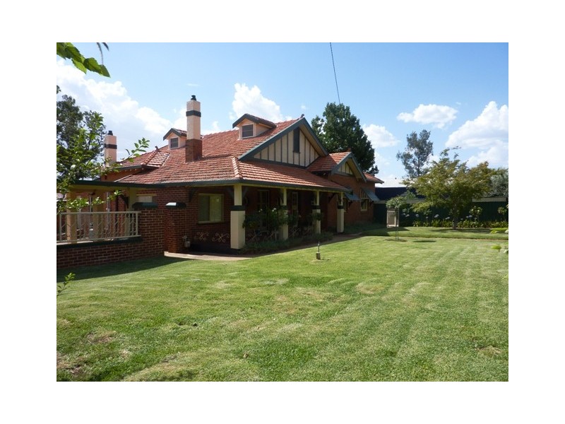 331  Darling Street, Dubbo NSW 2830