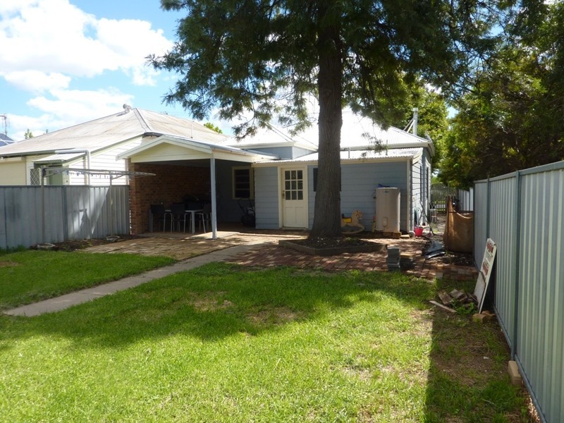 6 Mary Street, Dubbo NSW 2830