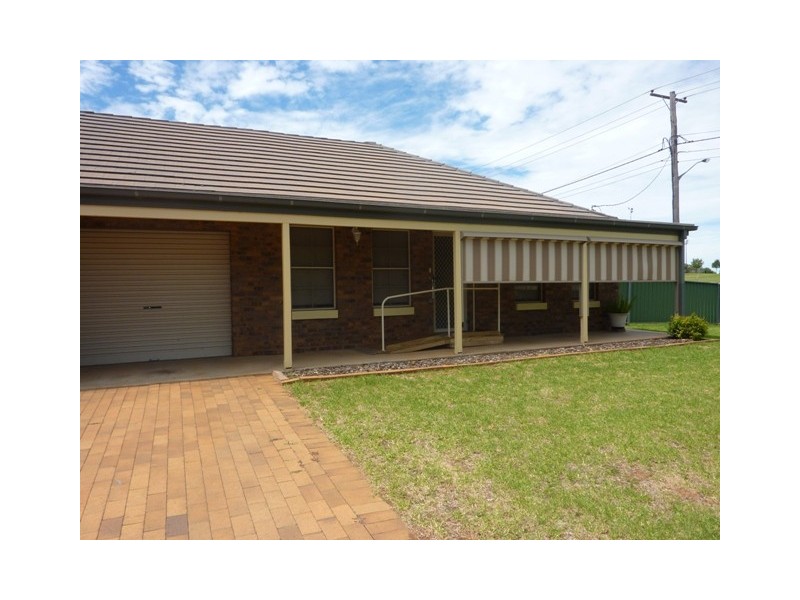 1a Grevillea Close, Dubbo NSW 2830