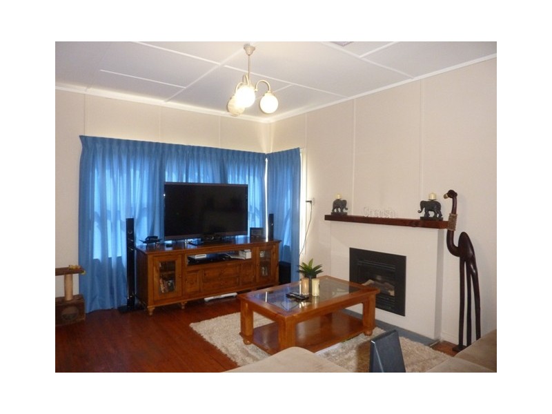4 Gloucester Ave, Dubbo NSW 2830
