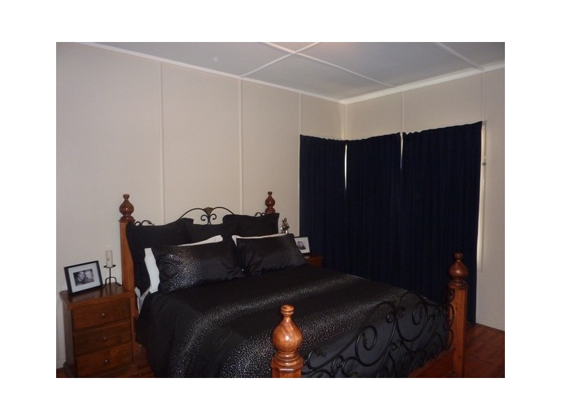 4 Gloucester Ave, Dubbo NSW 2830