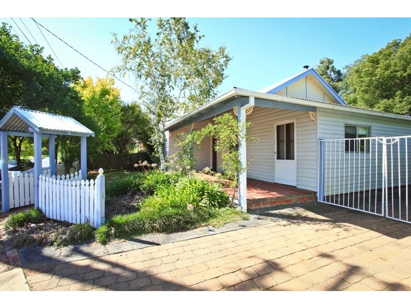 298 Brisbane Street, Dubbo NSW 2830