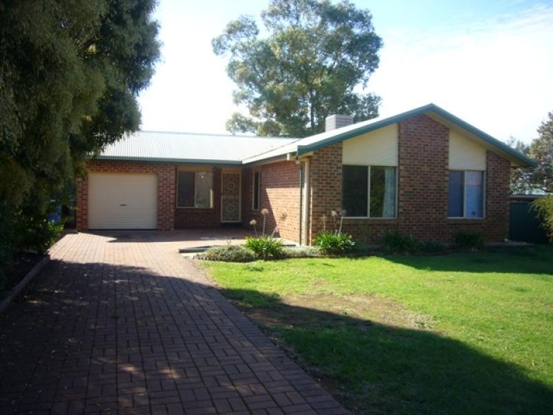 66 Sturt Circle, Dubbo NSW 2830