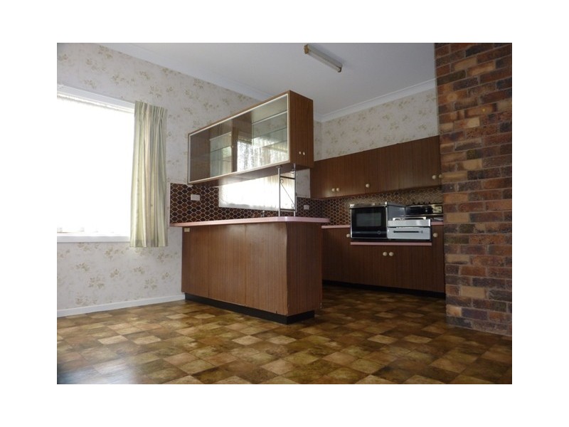 8 Hazelwood Drive, Dubbo NSW 2830