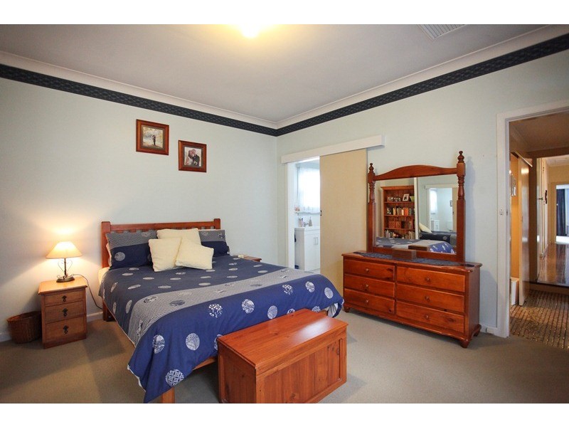 15 Lovett Avenue, Dubbo NSW 2830