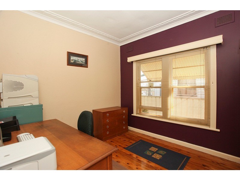 15 Lovett Avenue, Dubbo NSW 2830