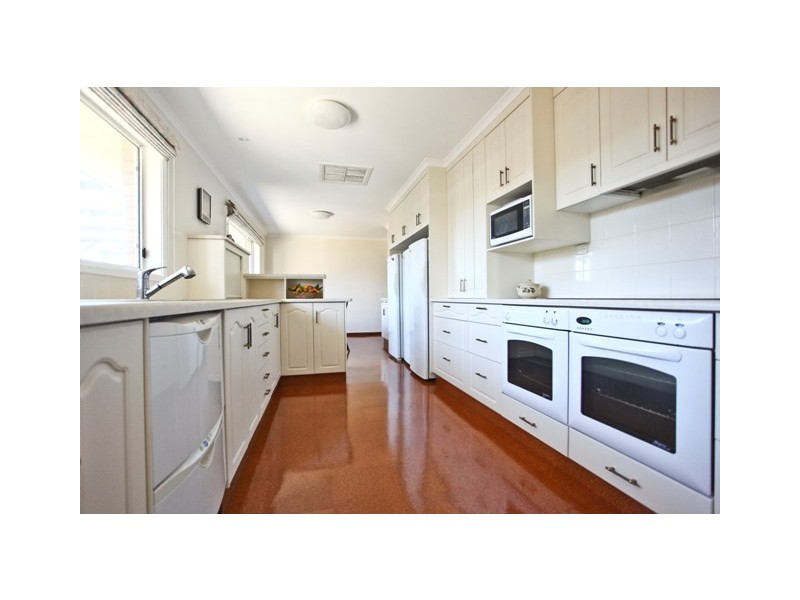 11 Hammond Street, Dubbo NSW 2830