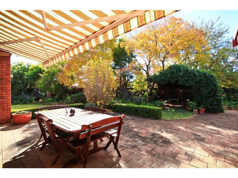 77 Margaret Crescent, Dubbo NSW 2830