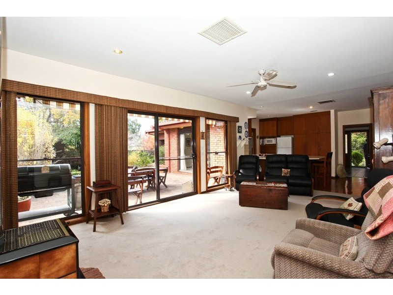 77 Margaret Crescent, Dubbo NSW 2830