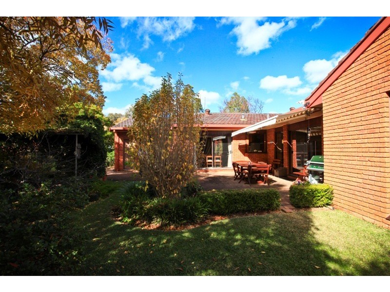 77 Margaret Crescent, Dubbo NSW 2830