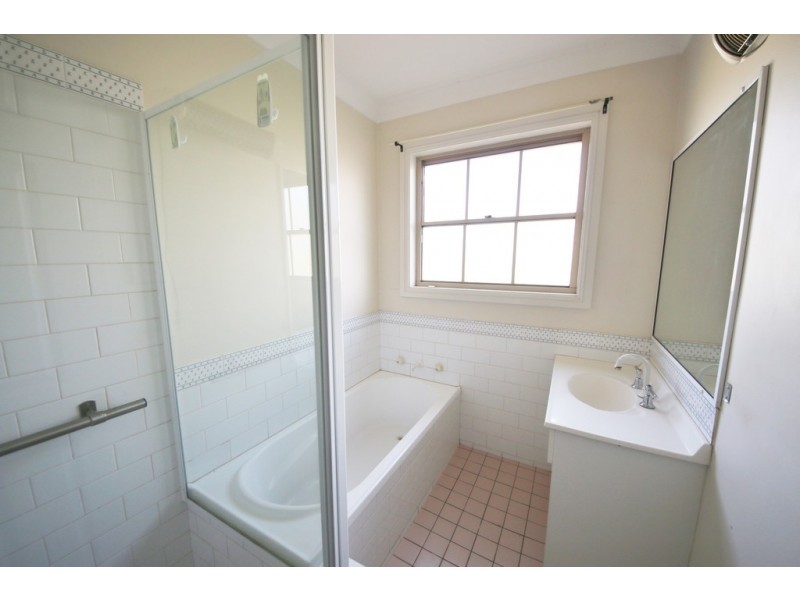 1A Grevillia Close, Dubbo NSW 2830