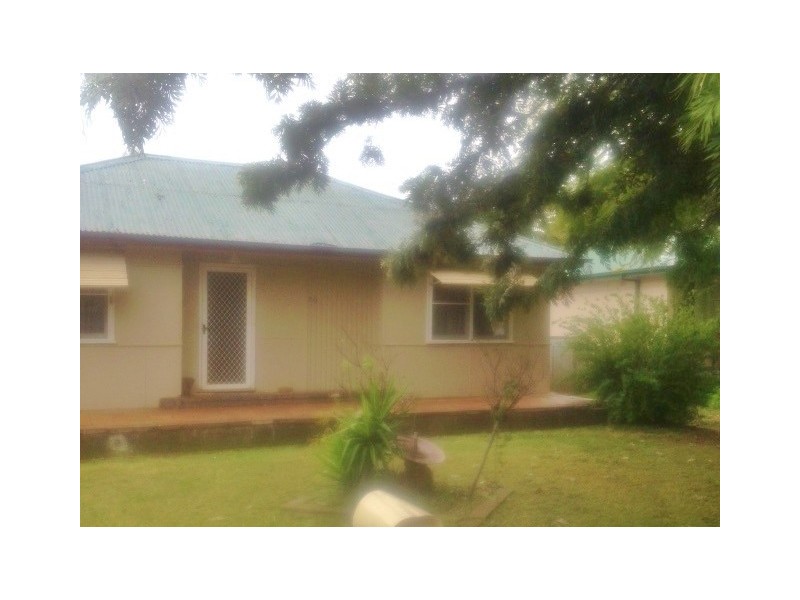 10 Leavers Street, Dubbo NSW 2830