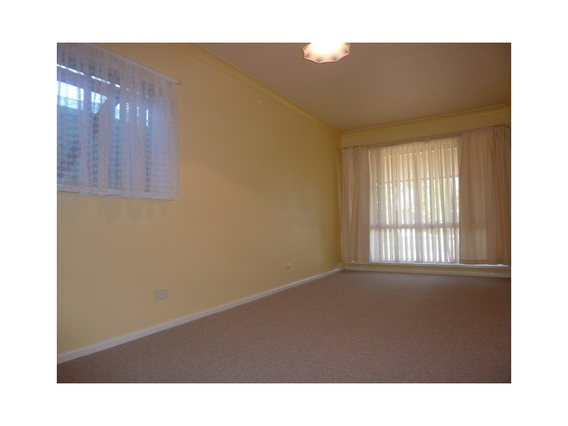 8 Norfolk Crescent, Dubbo NSW 2830