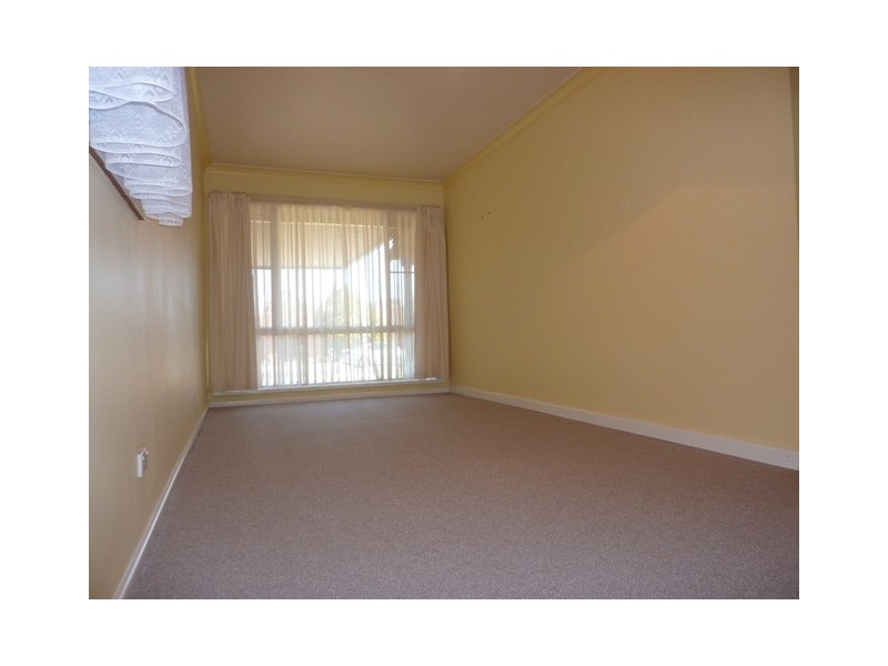 8 Norfolk Crescent, Dubbo NSW 2830