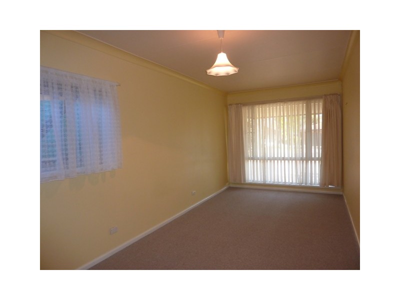 8 Norfolk Crescent, Dubbo NSW 2830